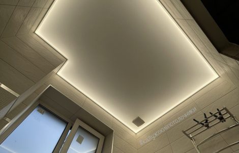 Натяжной потолок с неполной засветкой